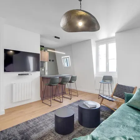 Central -luxe 4p Apartment *